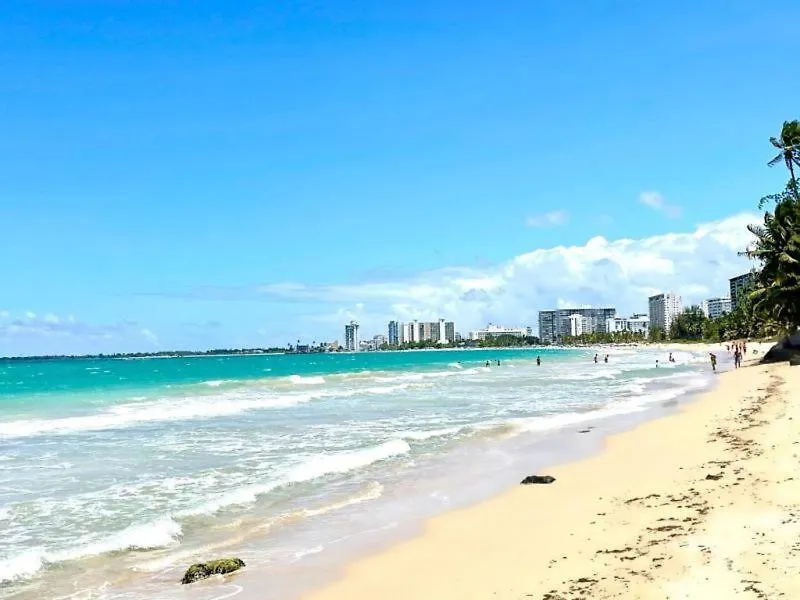 Modern & Cozy Studio In The Heart Of Isla Verde 圣胡安 公寓